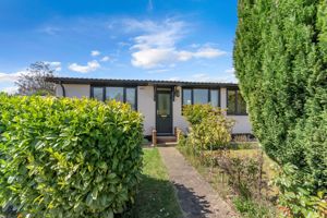 Photo 25- click for photo gallery